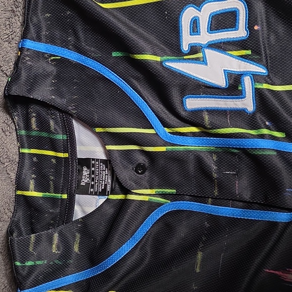 Men's Colorful Graphic Shirt - Picture 2 of 4